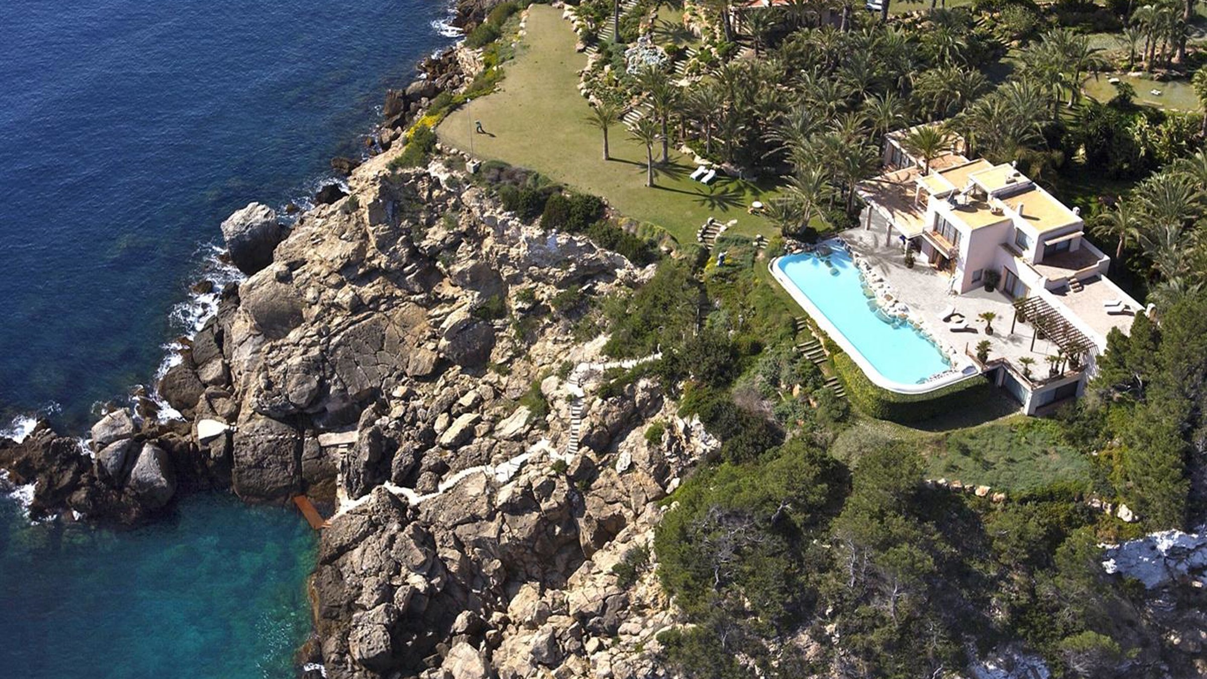 Luxury North of Ibiza Villas