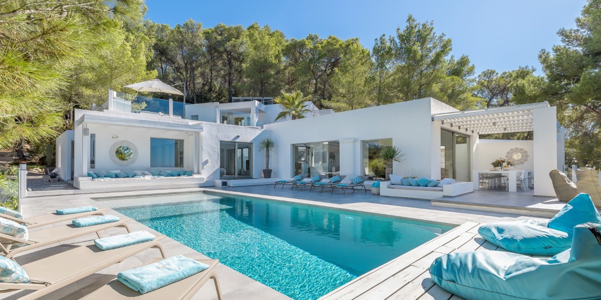 Villa Dellas - Modern style villa with sea views in Ibiza | Dynamic Lives